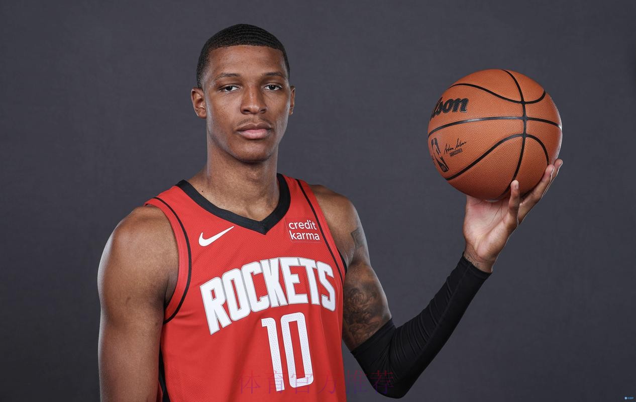 一个不中！贾巴里上一场三分10中0&本场三分3中0，合计13中0